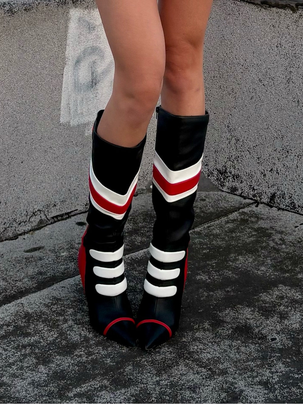 Steve Madden Black Red White Chevron Knee-High Heeled Boots - Picture 1 of 2